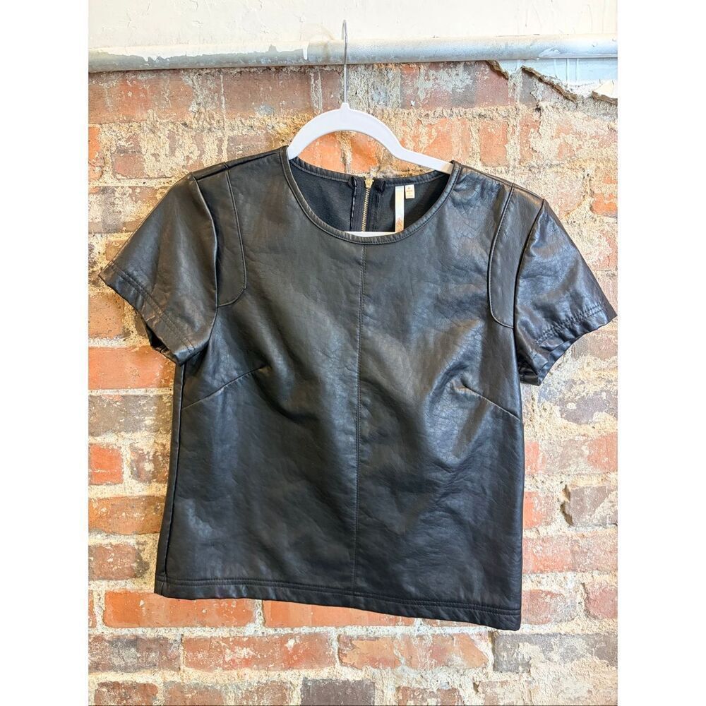 LAST KISS • Black Vegan Leather Cap Sleeve Top • Ladies Size M